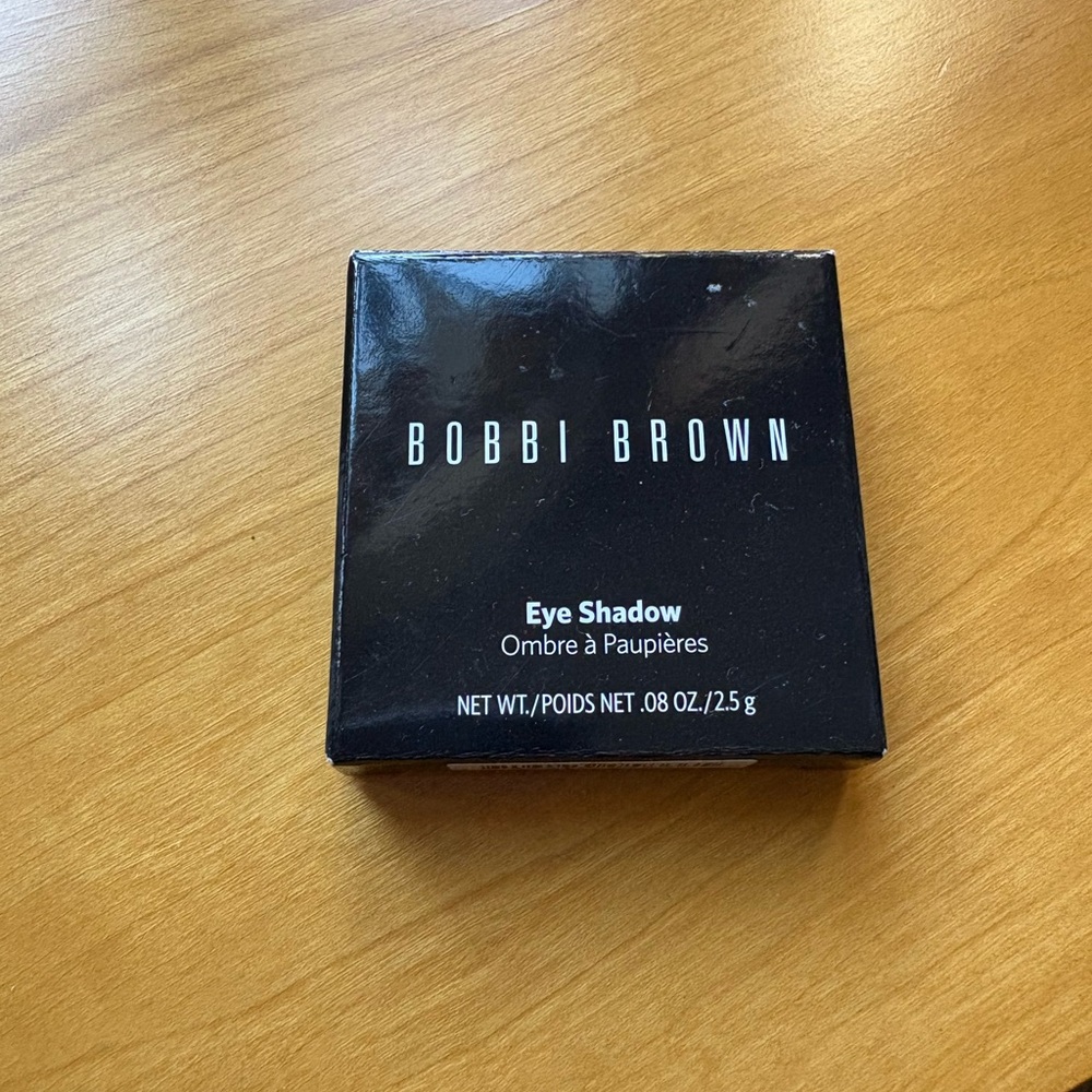Bobbi Brown Eyeshadow, Shell 17, Soft Pink - Picture 3 of 3